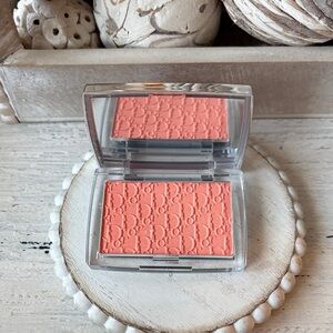 Dior Backstage Rosy Glow Blush in Coral 004
